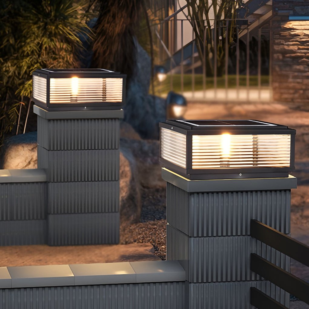 Lumière de poteau de clôture solaire étanche contemporaine pour terrasse et pilier extérieur