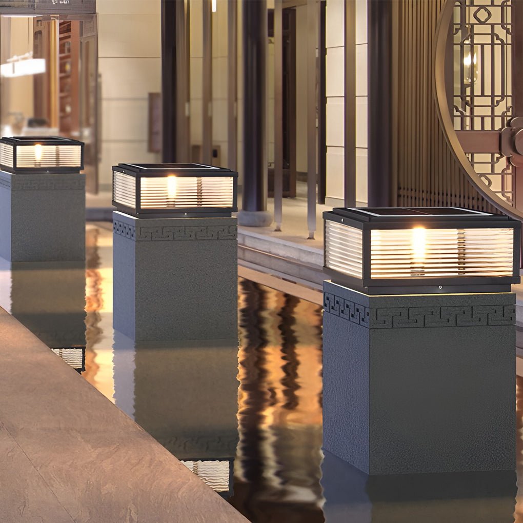 Lumière de poteau de clôture solaire étanche contemporaine pour terrasse et pilier extérieur
