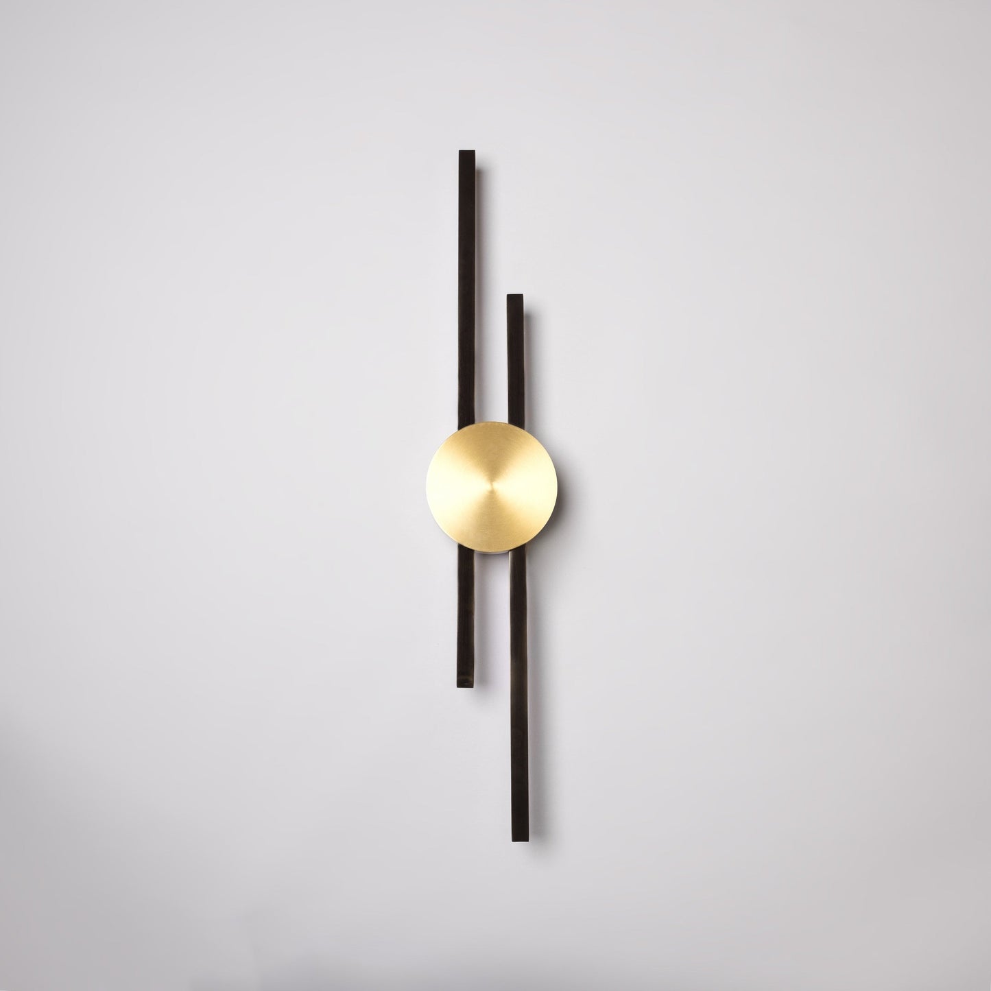 Linear Minimalist Light Sconce