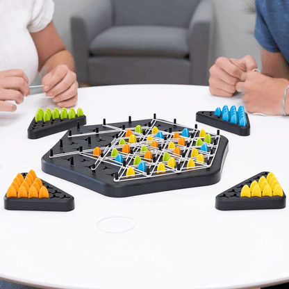 TriadChess™ | Ervaar ongekende strategieën!