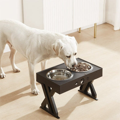 Elevated Food Table and Bowls