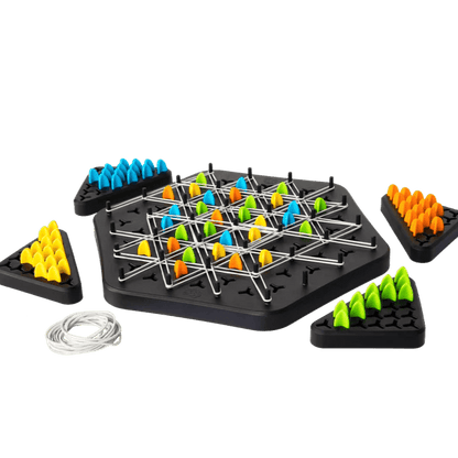 TriadChess™ | Ervaar ongekende strategieën!