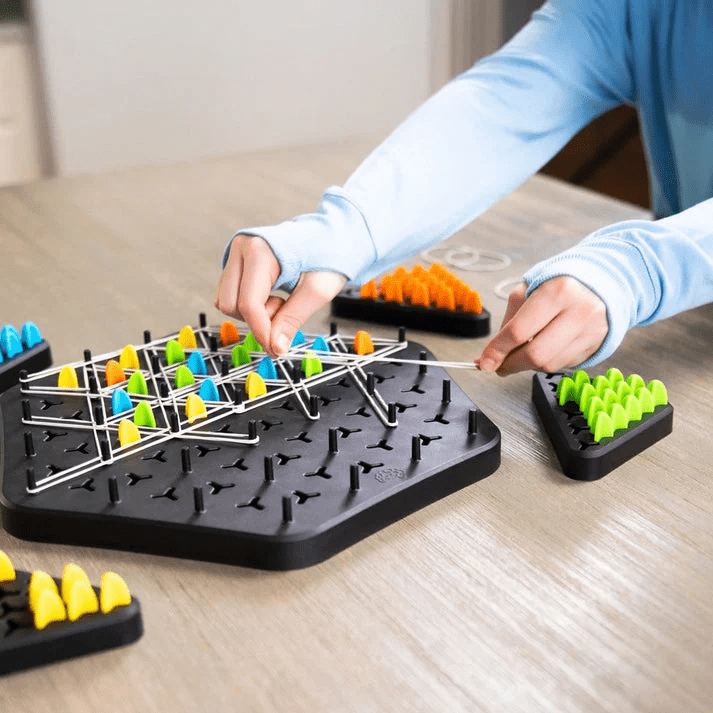 TriadChess™ | Ervaar ongekende strategieën!